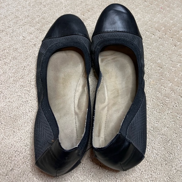 Relativity Black Flats Size 9 - Picture 3 of 5